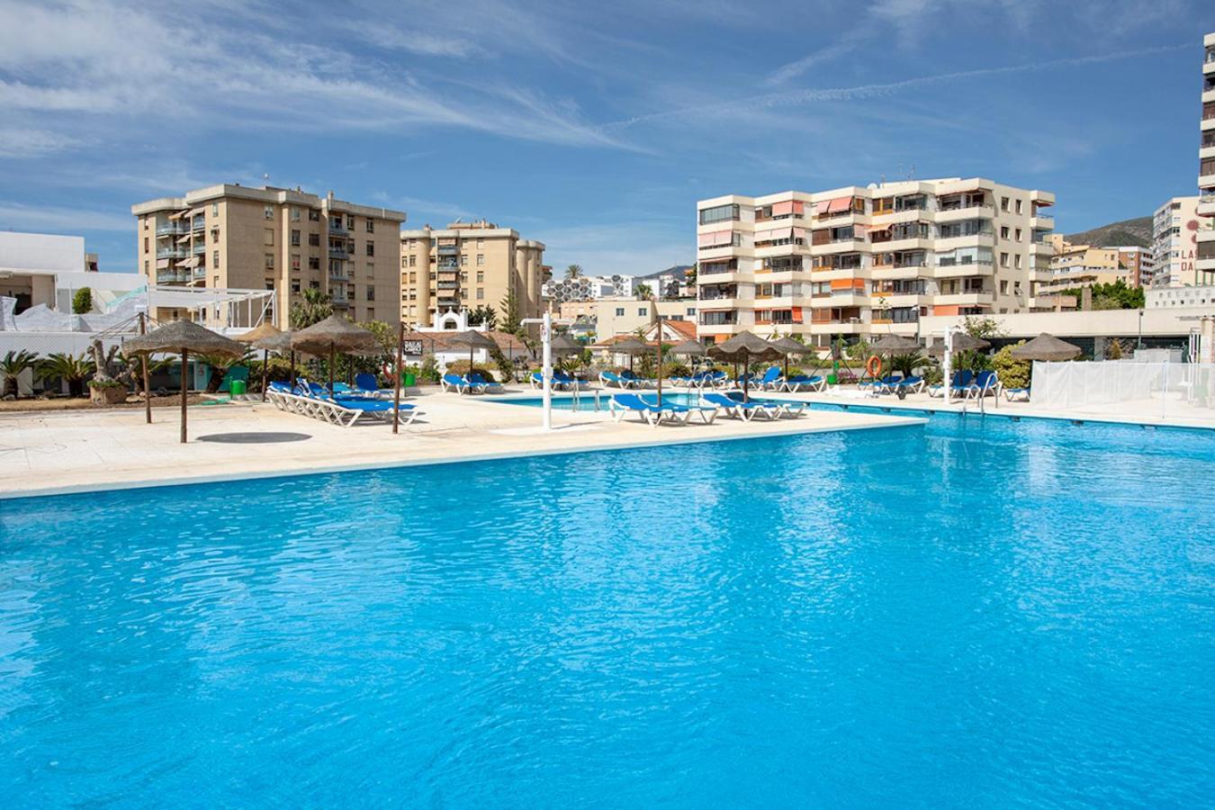 Precioso Con Terraza En La Nogalera By Rent Me Torremolinos