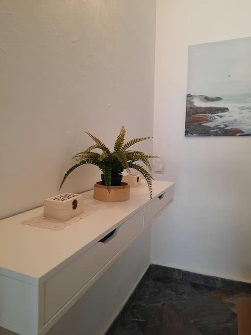 Moderno Piso En Carihuela Torremolinos