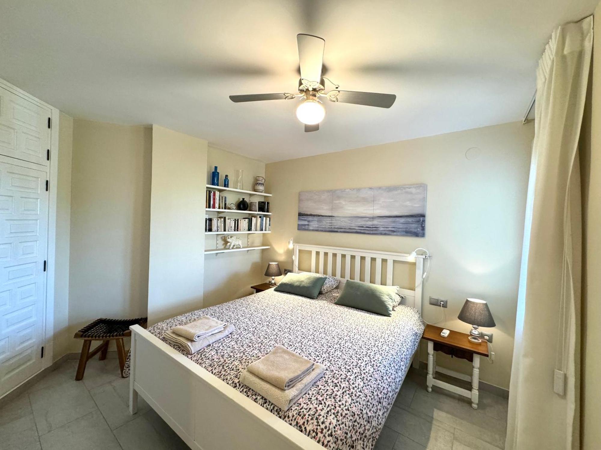 Amplia Terraza Con Maravillosas Vistas Muy Cerca De La Playa Apartamento *
