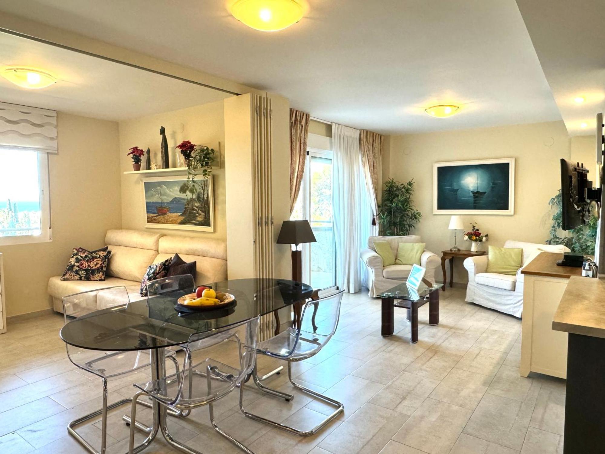 Amplia Terraza Con Maravillosas Vistas Muy Cerca De La Playa Apartamento Torremolinos