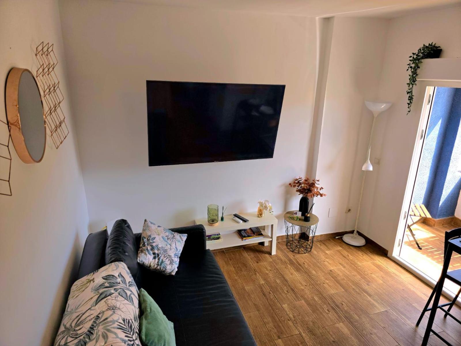 Bellevue Sea View By Namaste Elite Apartment