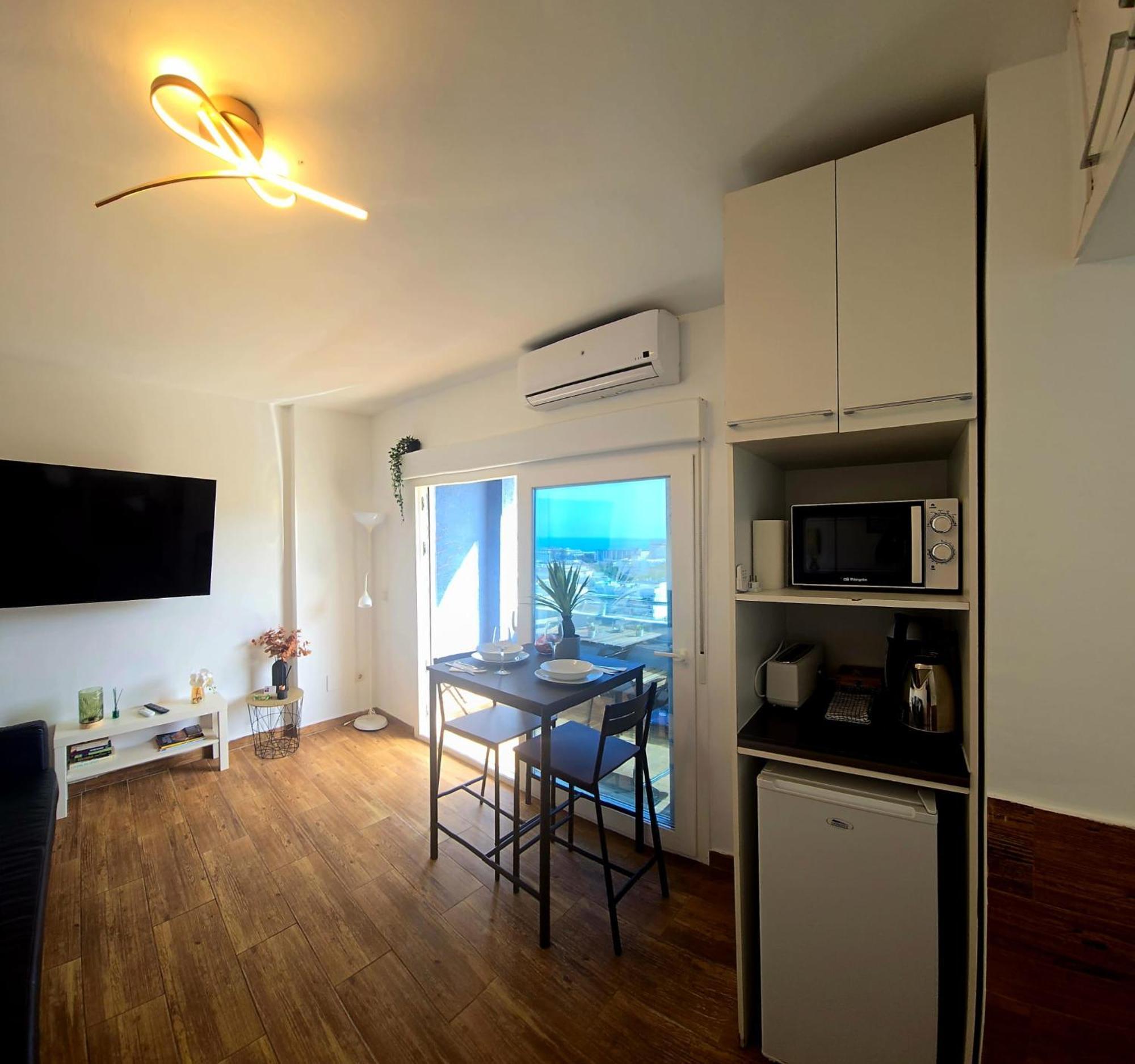 Bellevue Sea View By Namaste Elite Apartment