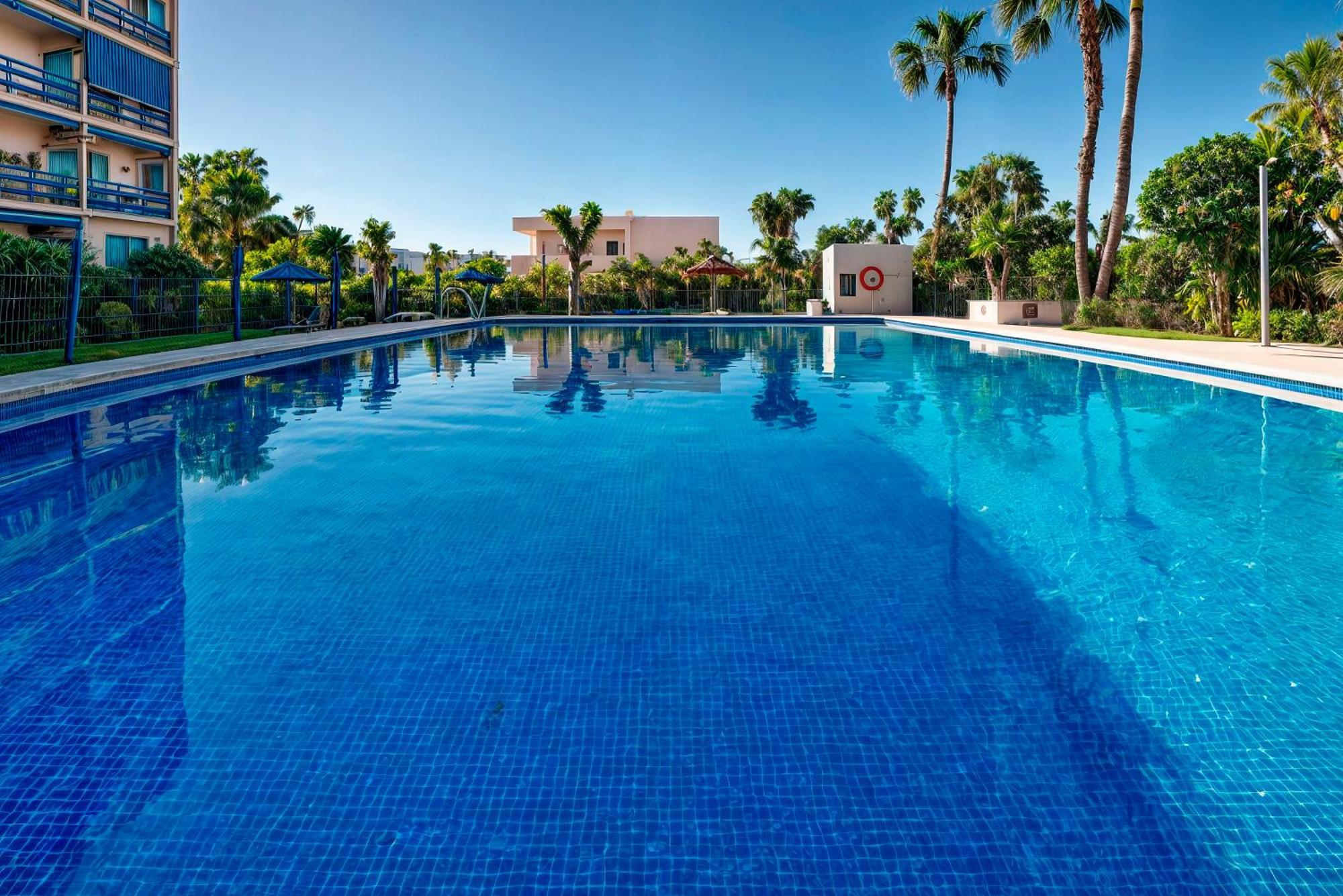 Estudio En Con Piscina