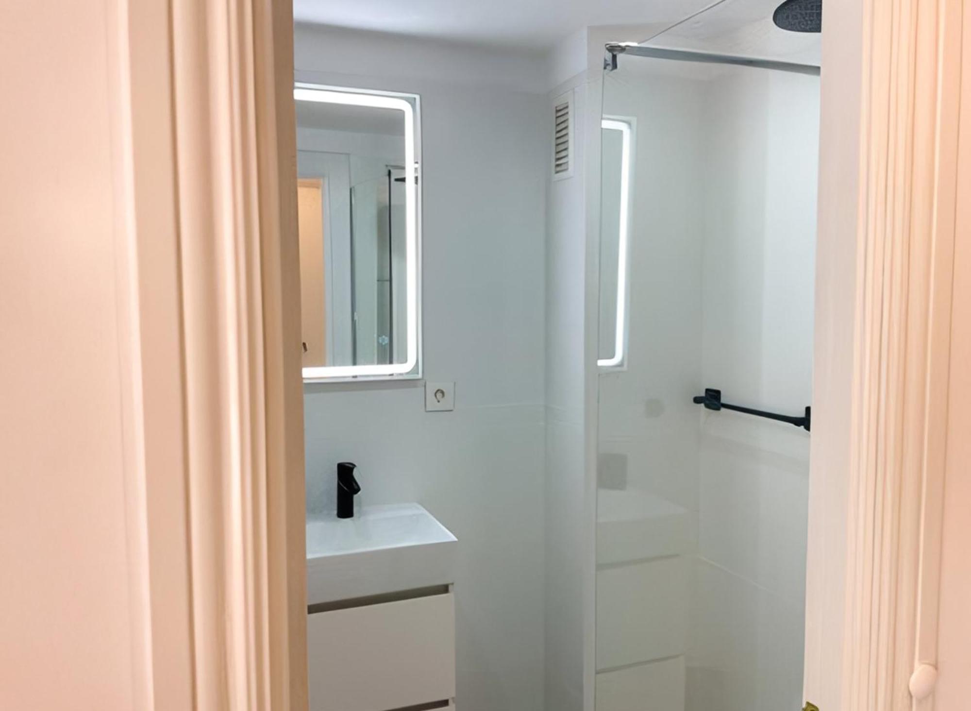 Lucia - La Nogalera - 2 Bedrooms Apartment *