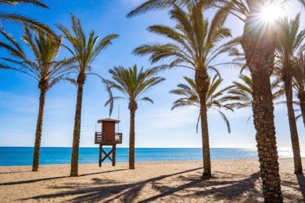 Apartment Bonito Estudio Carihuela Con Terraza, Wifi, Playa A 150 Metros Torremolinos