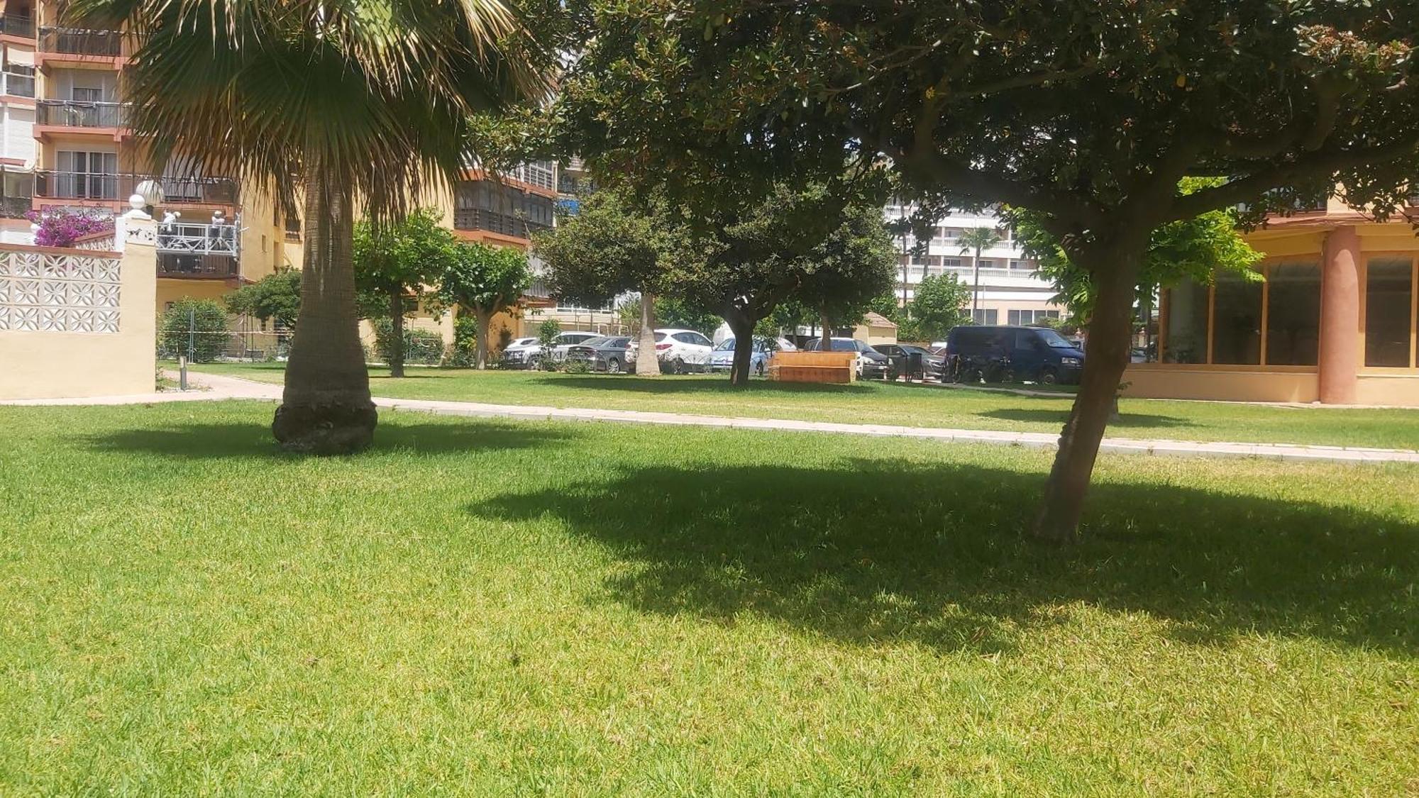 Del Parque Flats Playamar Apartment *