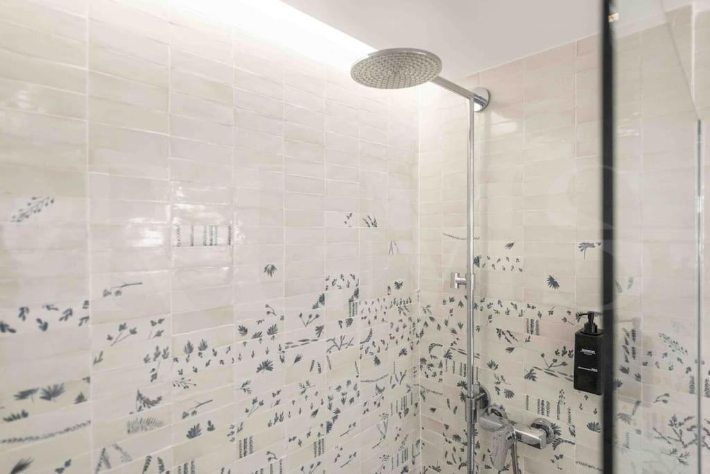 Apartment Swimming Pool & Terrace Near The By Rems *