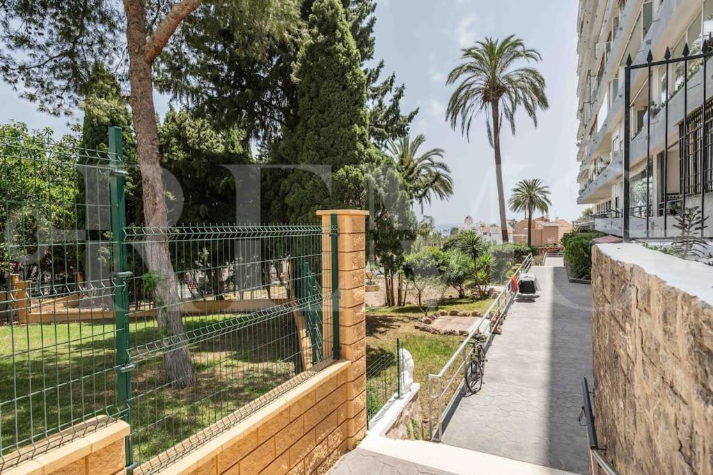 Apartment Swimming Pool & Terrace Near The By Rems *