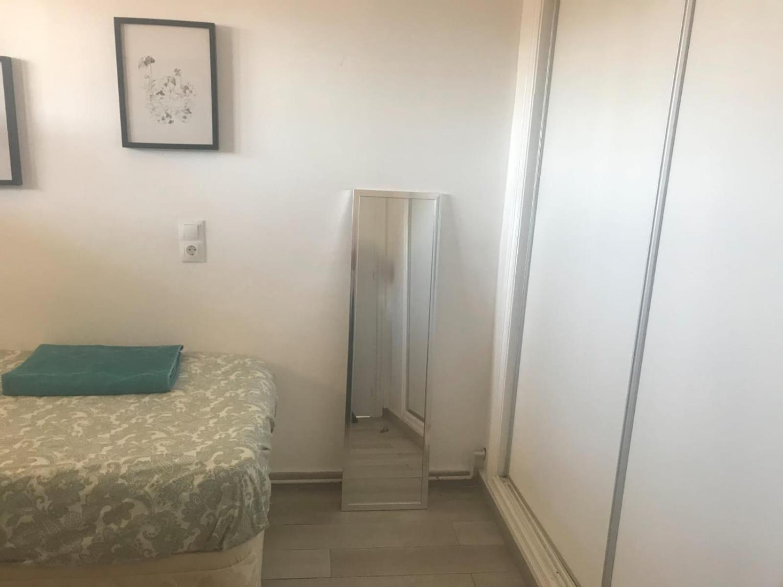 Apartamento 2 Minutos A La Playa Y Piscina- La Carihuela Torremolinos