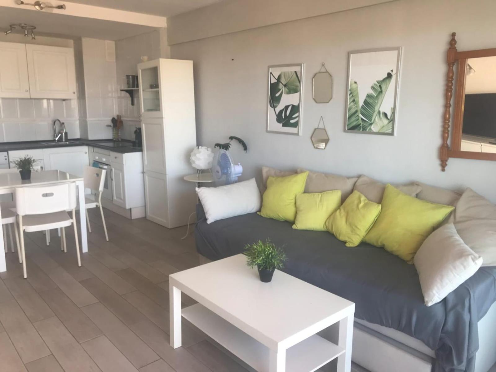 Apartamento 2 Minutos A La Playa Y Piscina- La Carihuela Torremolinos