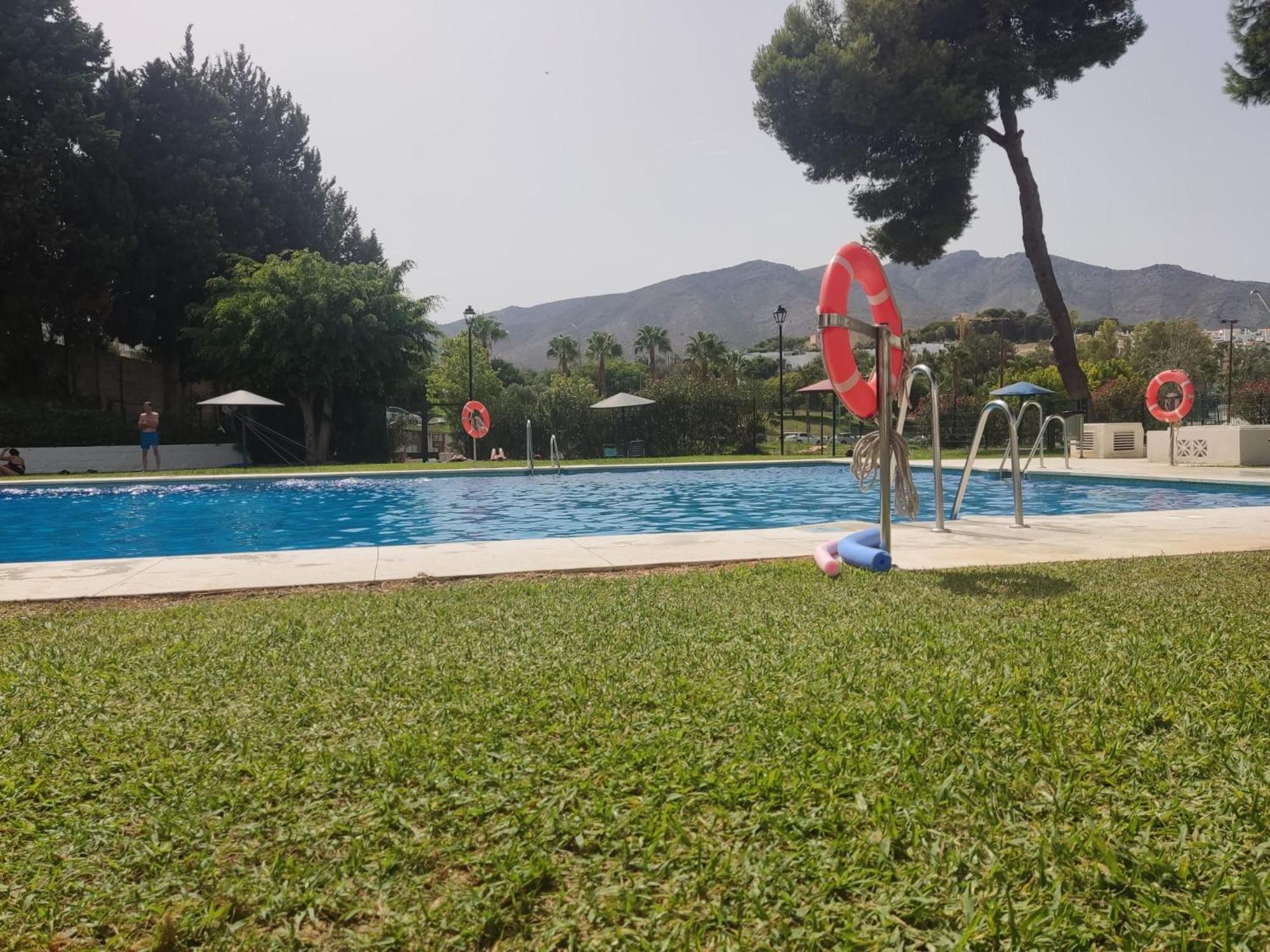 Apartamento Amplio Apartamento En By Bebalmy Torremolinos