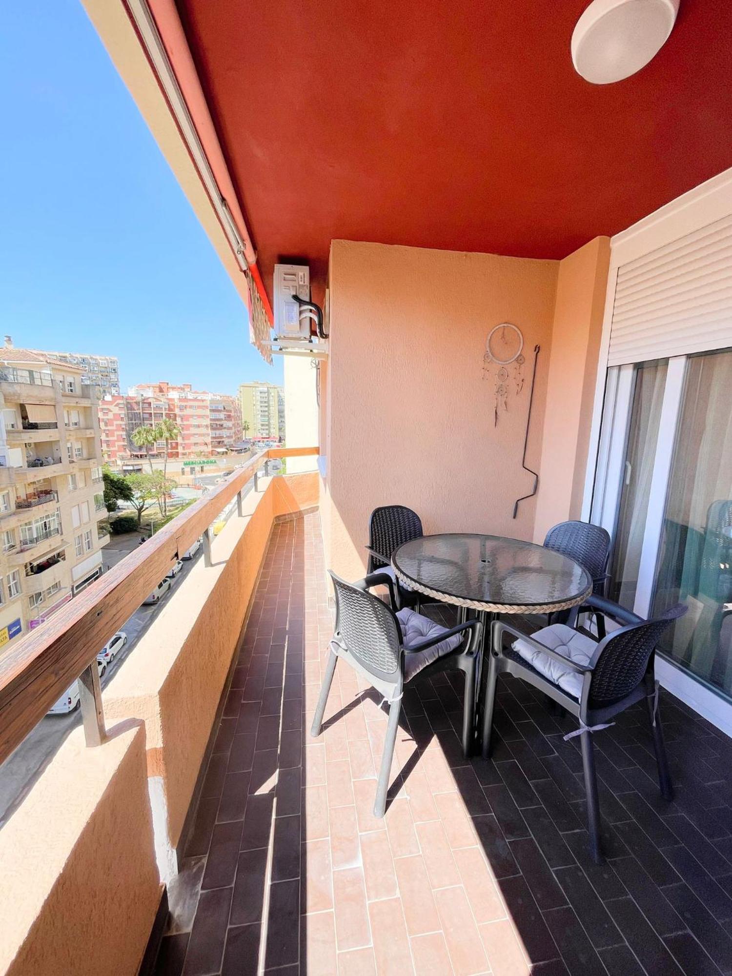 Amplio Apartamento En By Bebalmy *