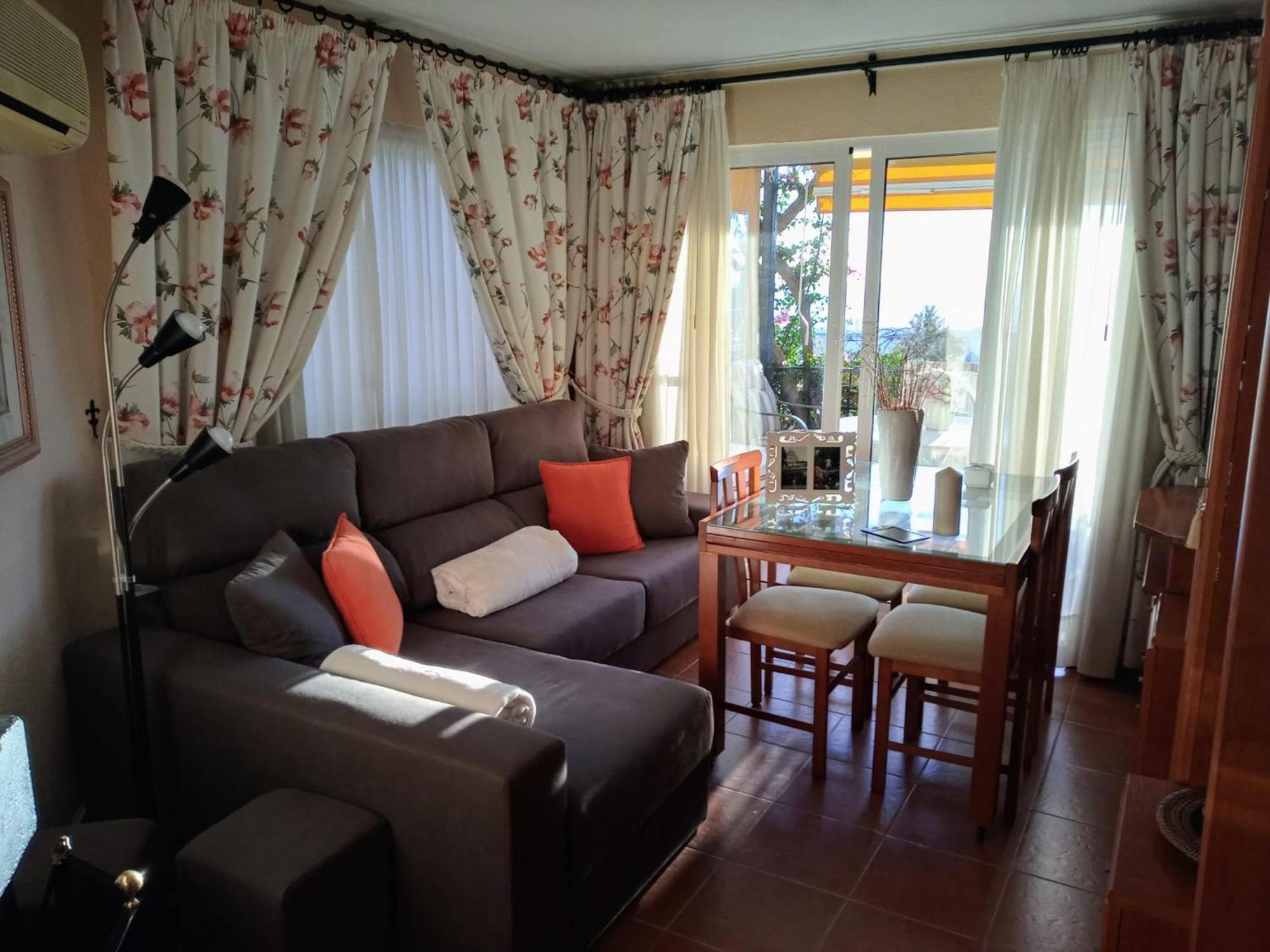 Apartment La Carihuela A 5 Minutos De La Playavistas Al Mar *