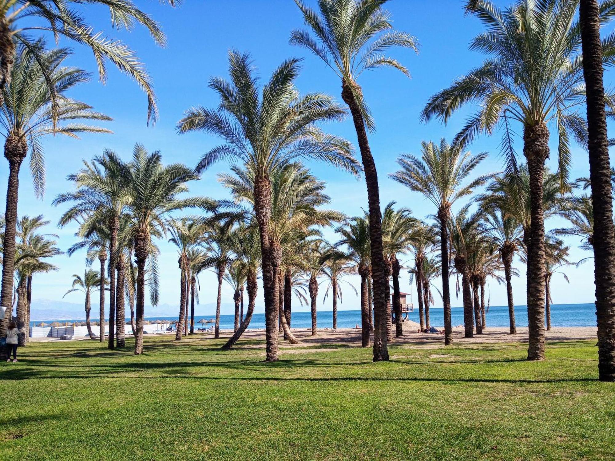 La Carihuela A 5 Minutos De La Playavistas Al Mar Torremolinos