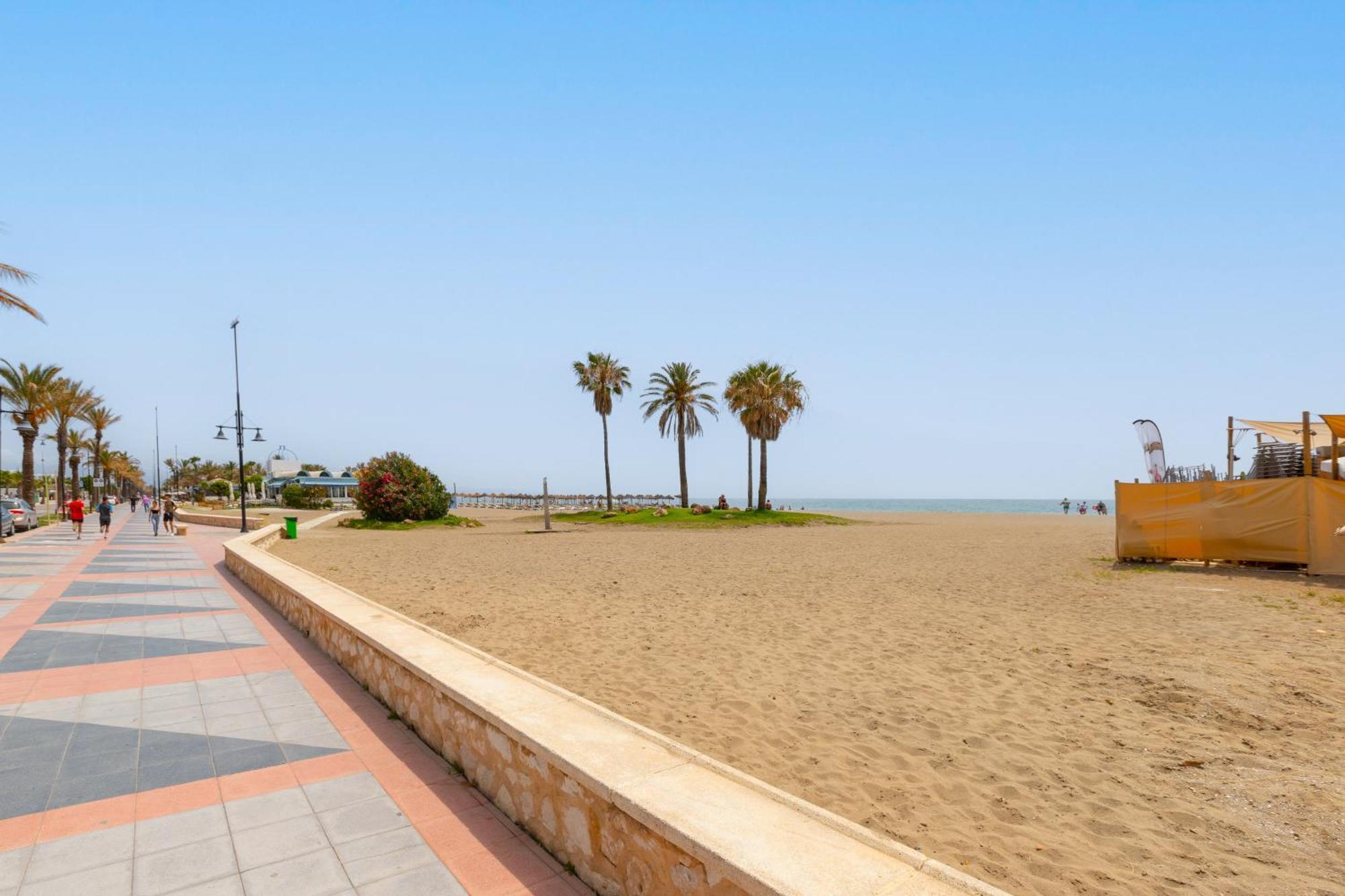 Sun & Beach