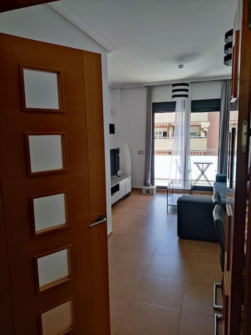 Precioso Piso Cerca De La Playa, Aeropuerto Y Tren Apartment *