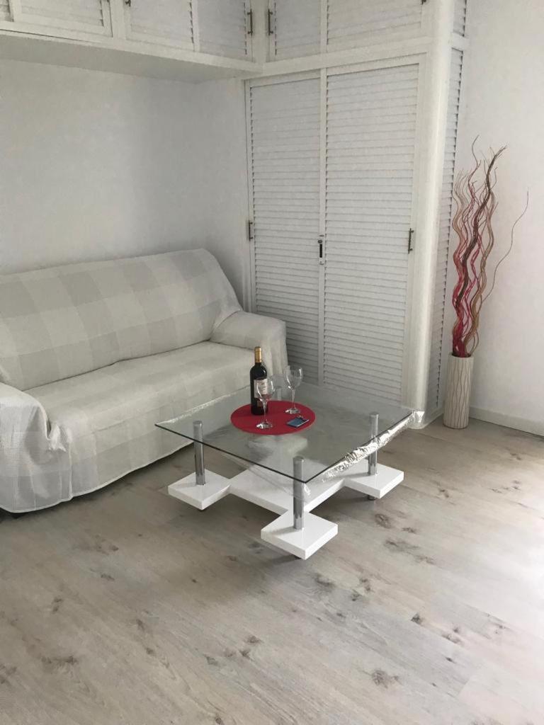 Carihuela Apartment *