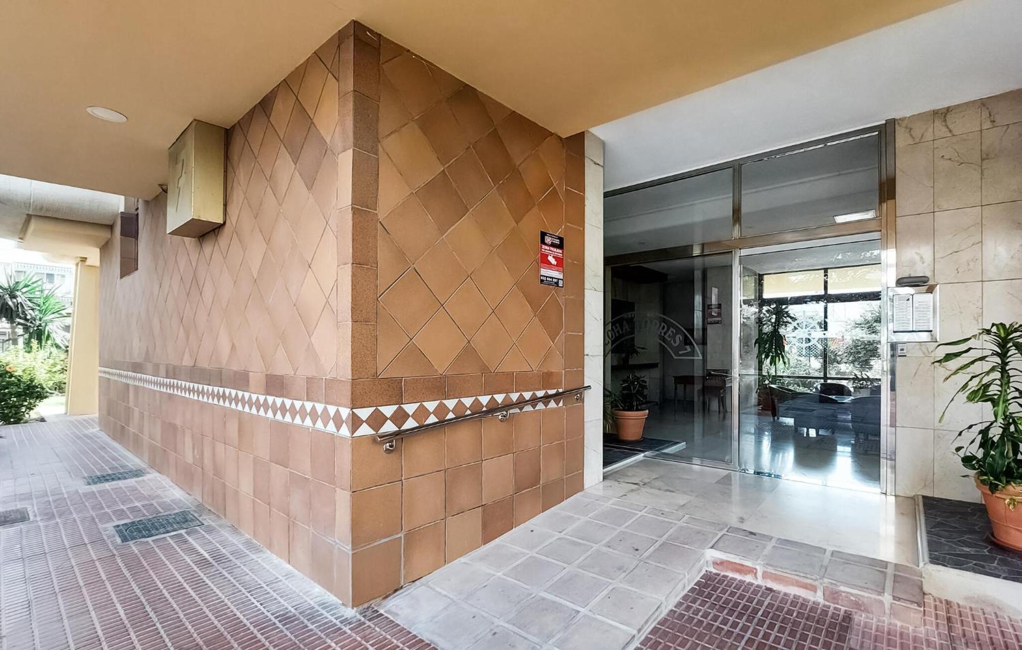 Appartement Stunning In With Kitchen *