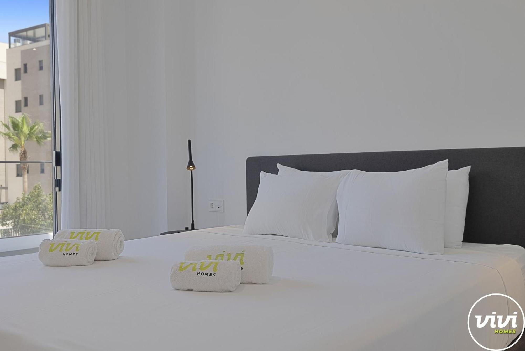 Vivi Homes - Aura Pool, Sauna, Spa, Gym & Sea View *
