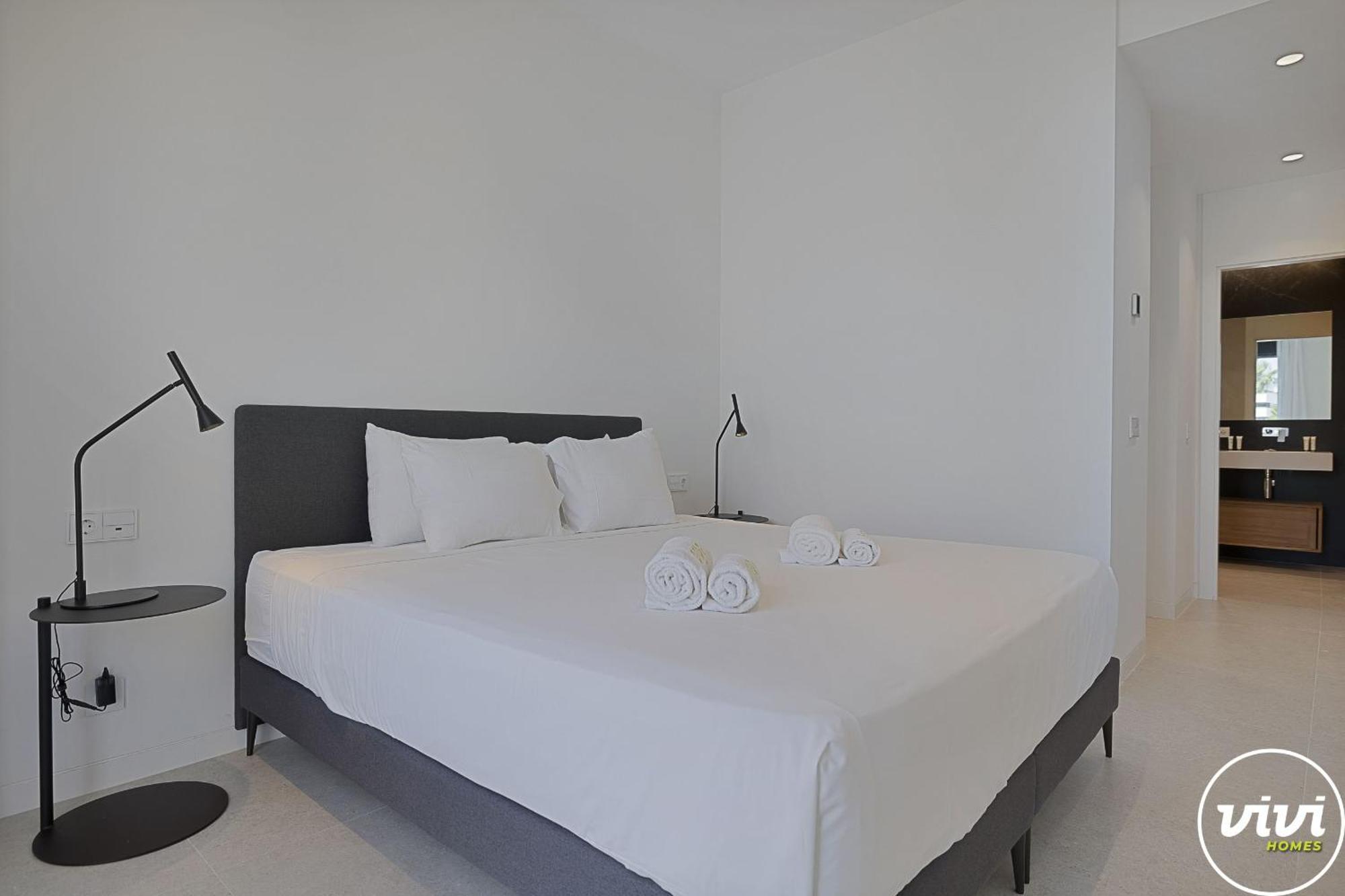 Apartamento Vivi Homes - Aura Pool, Sauna, Spa, Gym & Sea View *