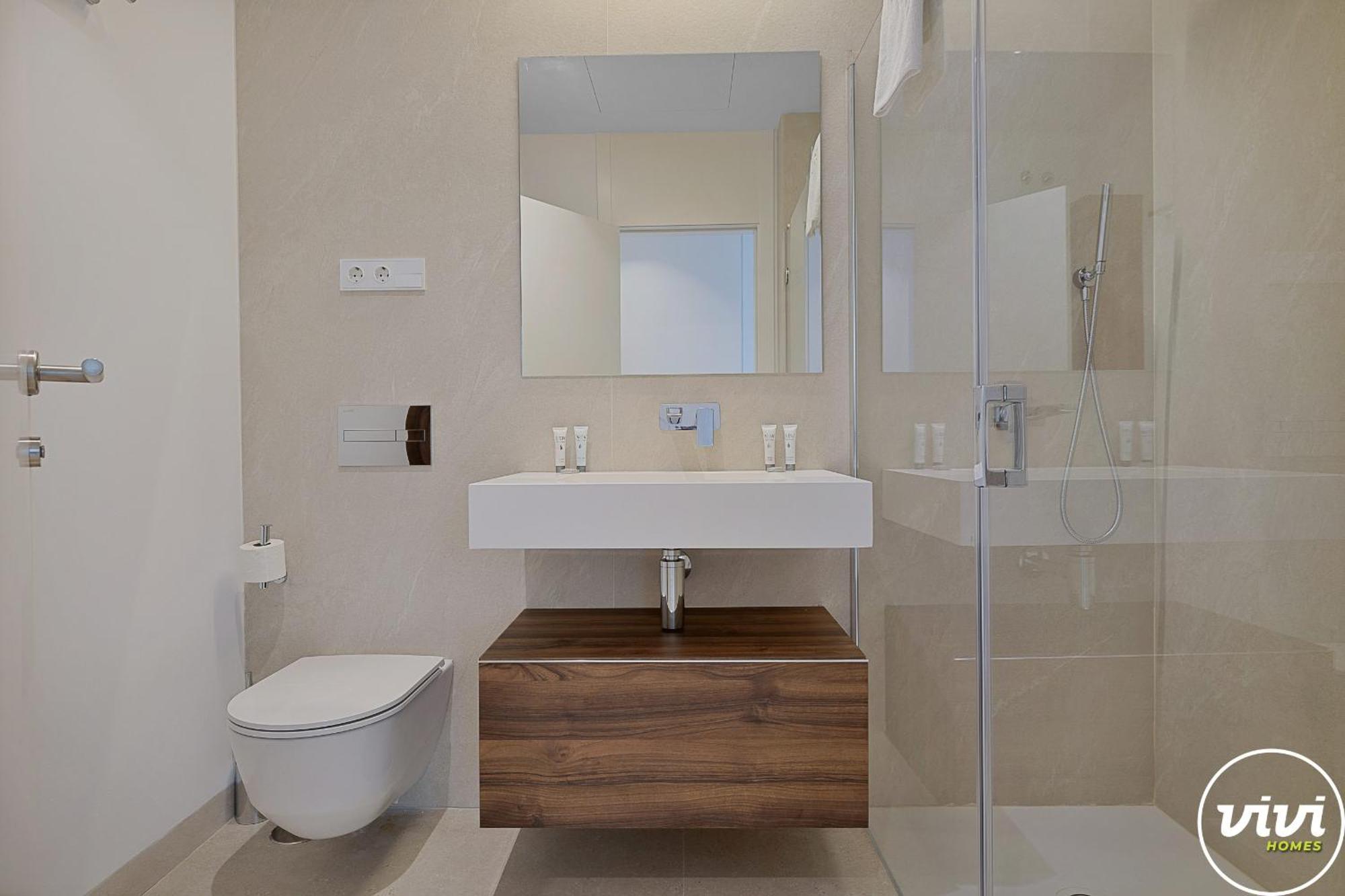Apartamento Vivi Homes - Aura Pool, Sauna, Spa, Gym & Sea View