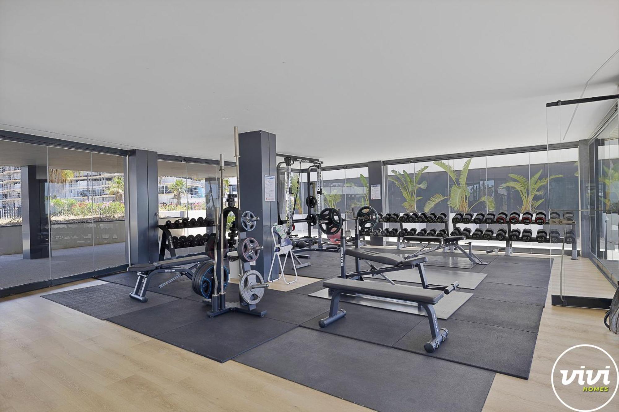 Vivi Homes - Aura Pool, Sauna, Spa, Gym & Sea View Apartamento