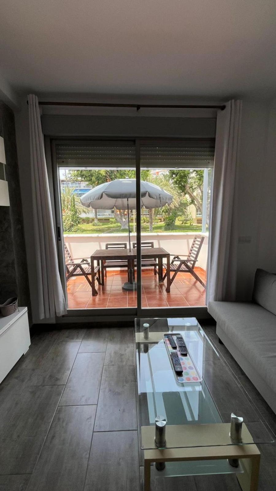 A 30 Metro De La Playa Con Piscina Y Garaje En La Carihuela Apartment *