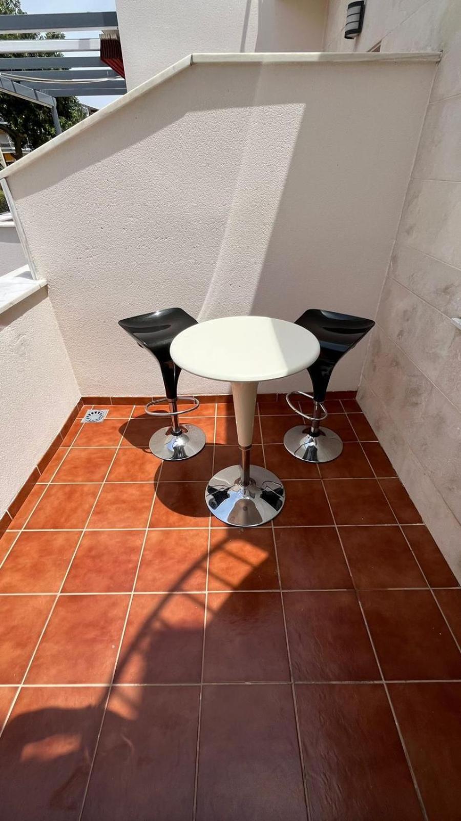 Apartment A 30 Metro De La Playa Con Piscina Y Garaje En La Carihuela *