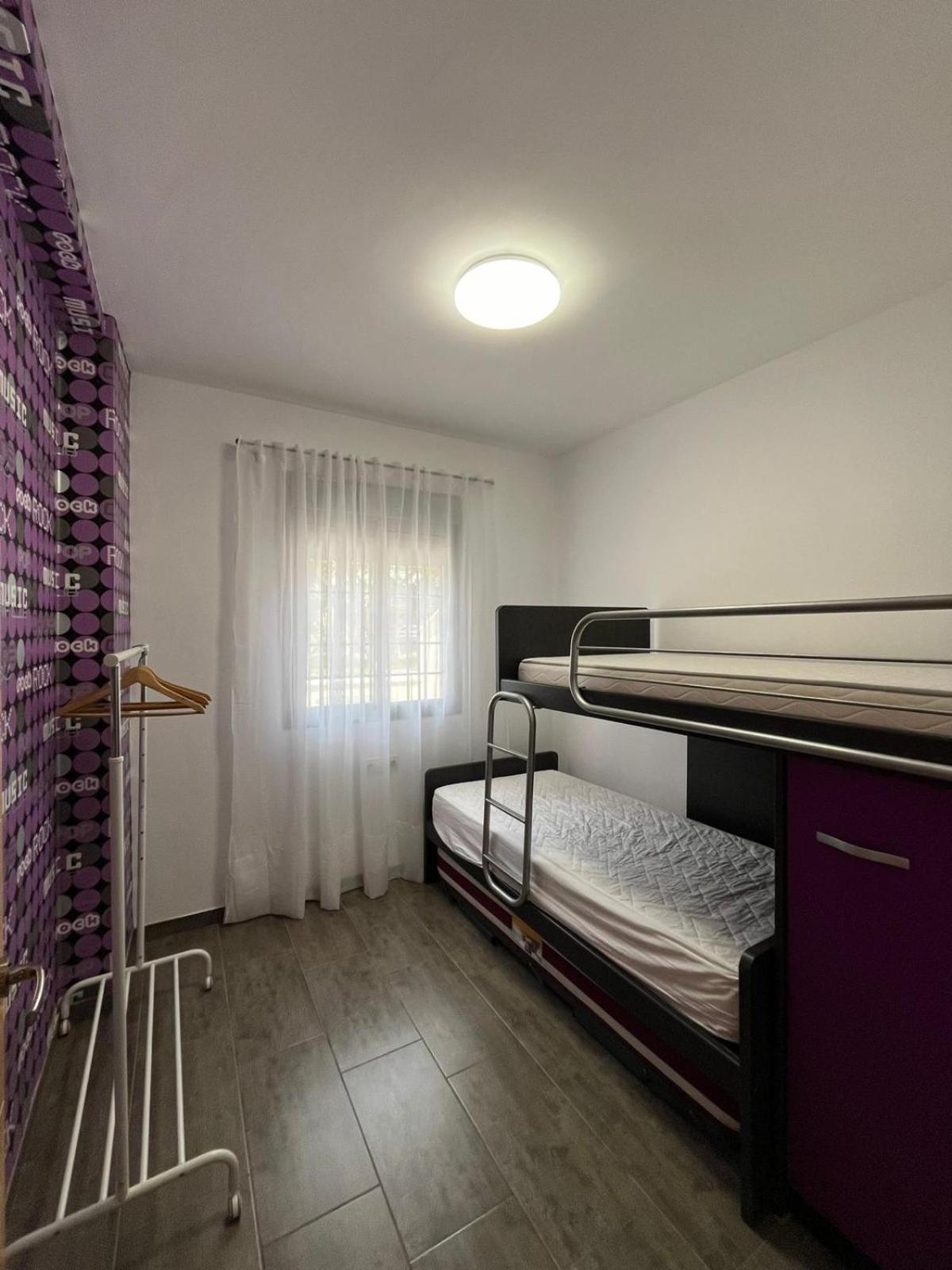 A 30 Metro De La Playa Con Piscina Y Garaje En La Carihuela Apartment *