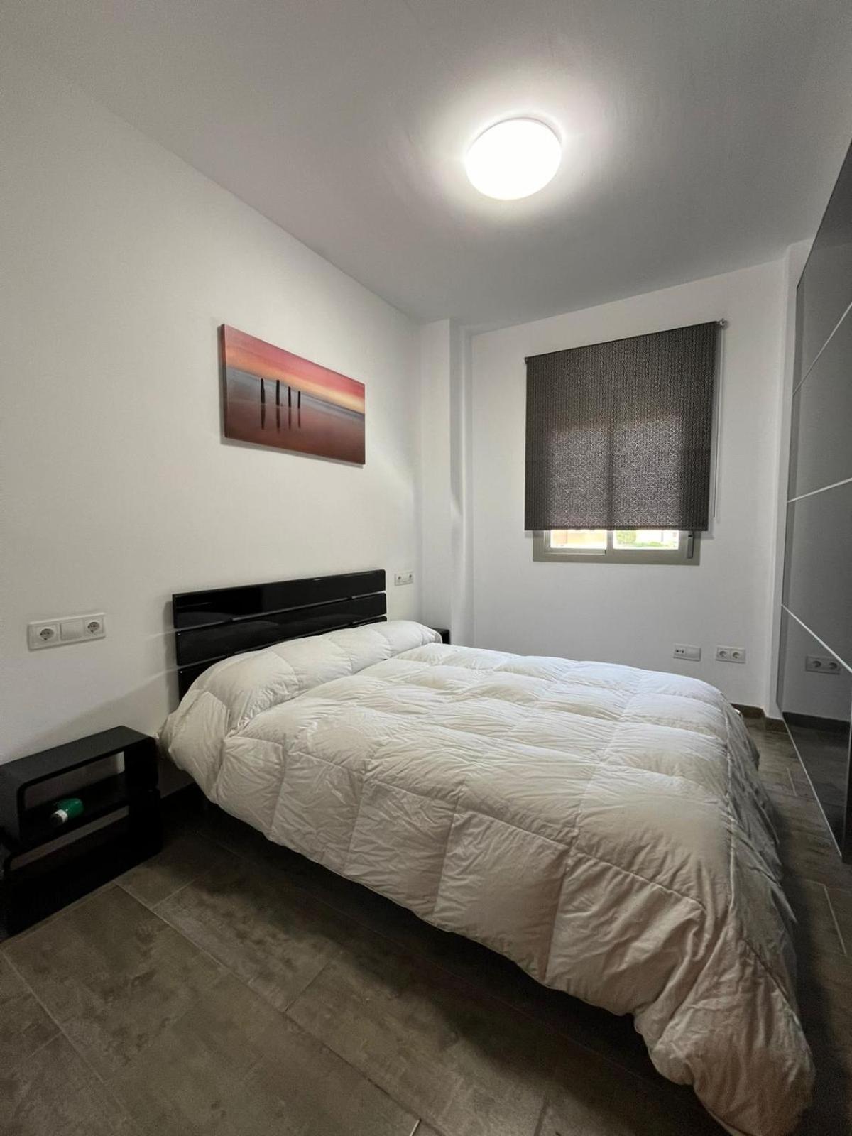 A 30 Metro De La Playa Con Piscina Y Garaje En La Carihuela Apartment *