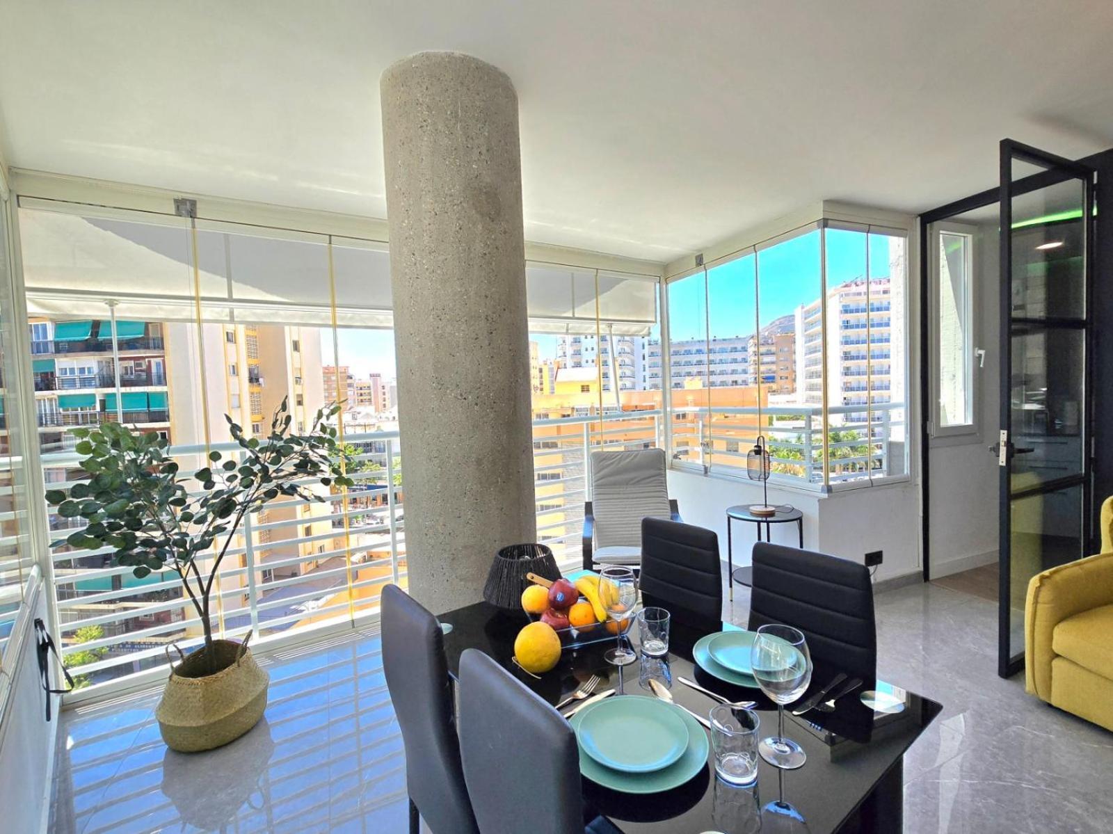 Appartement Crystal Elegance City Center With Seasonal Pool Torremolinos