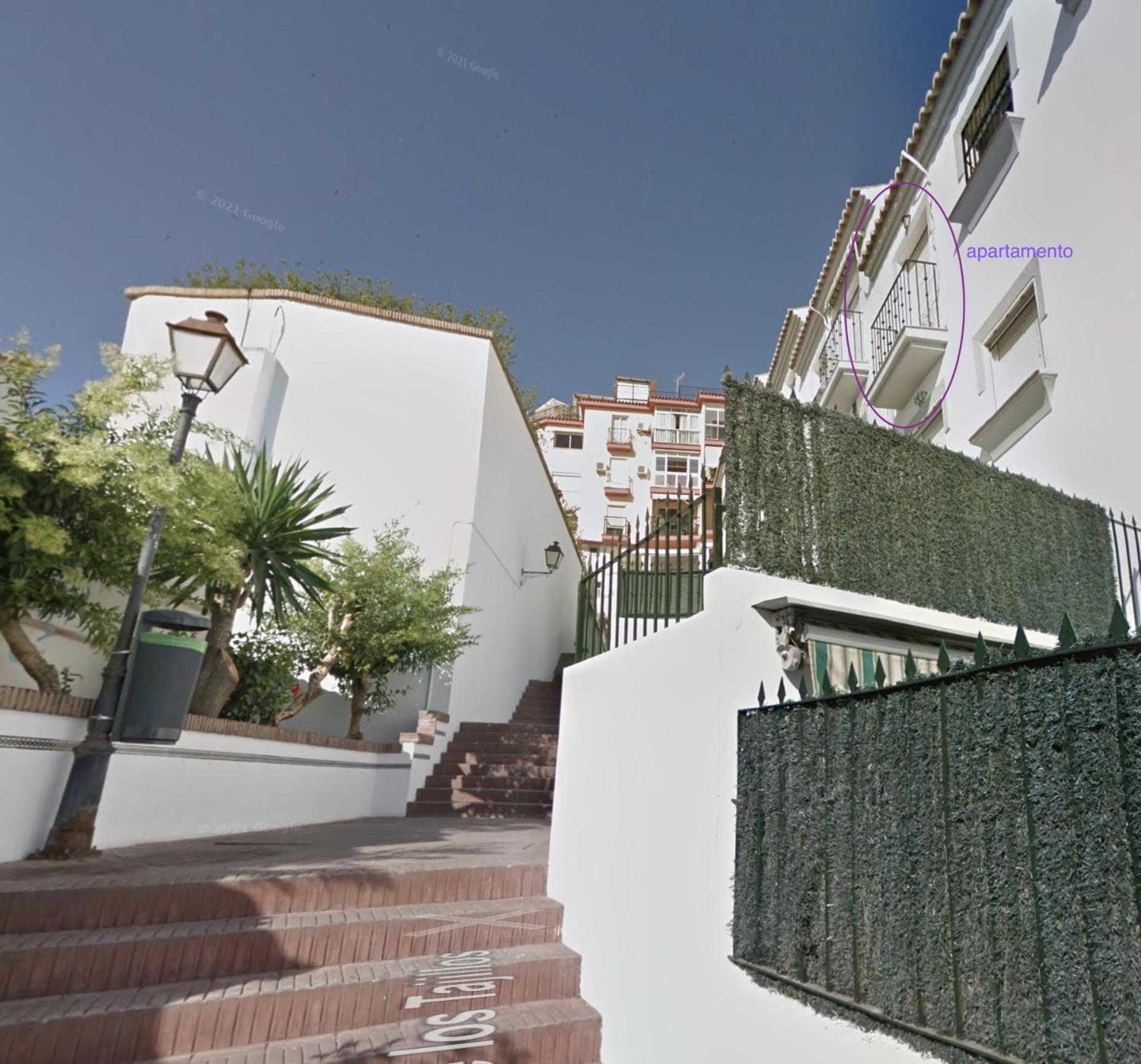 Midway Apartment *