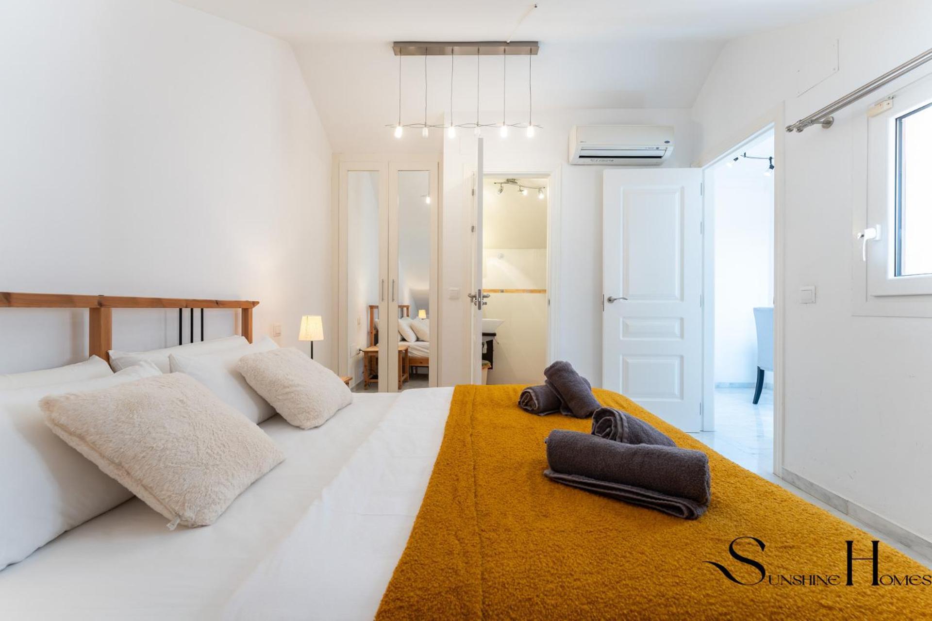 Apartment Magnificent 4br Oasis, Panoramic Terrace, Pool And Parking *