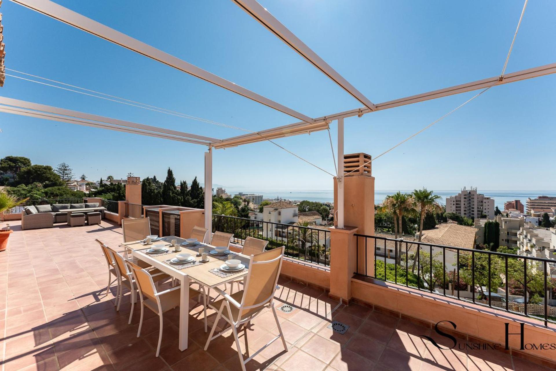 Magnificent 4br Oasis, Panoramic Terrace, Pool And Parking *