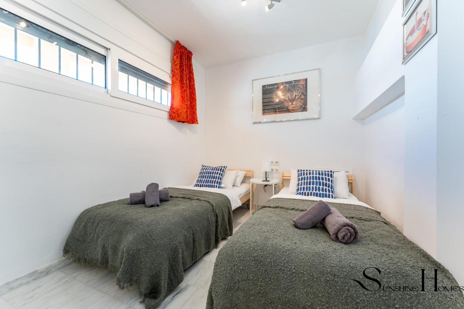 Apartment Magnificent 4br Oasis, Panoramic Terrace, Pool And Parking