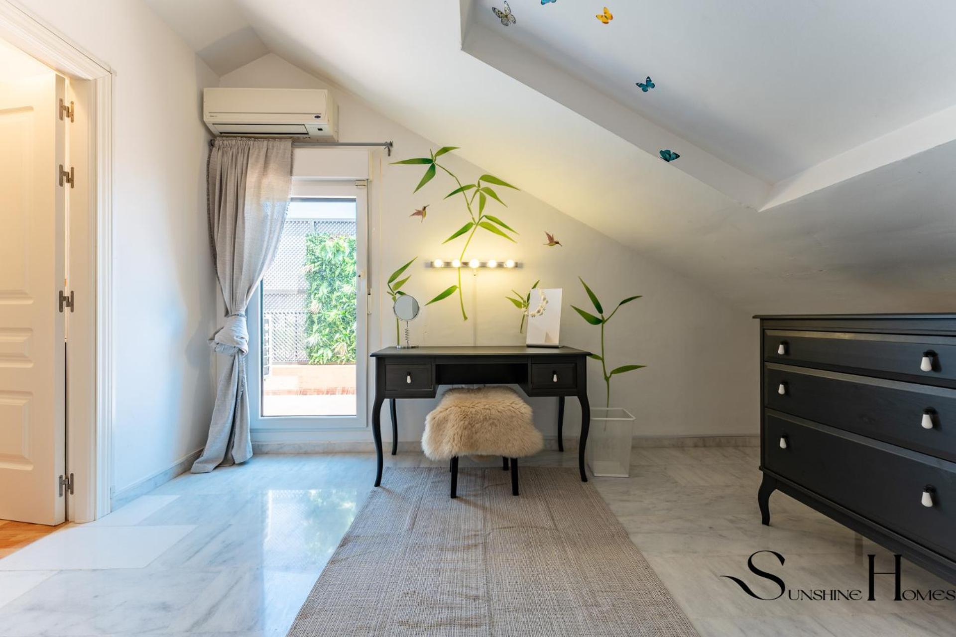 Magnificent 4br Oasis, Panoramic Terrace, Pool And Parking Apartment Torremolinos