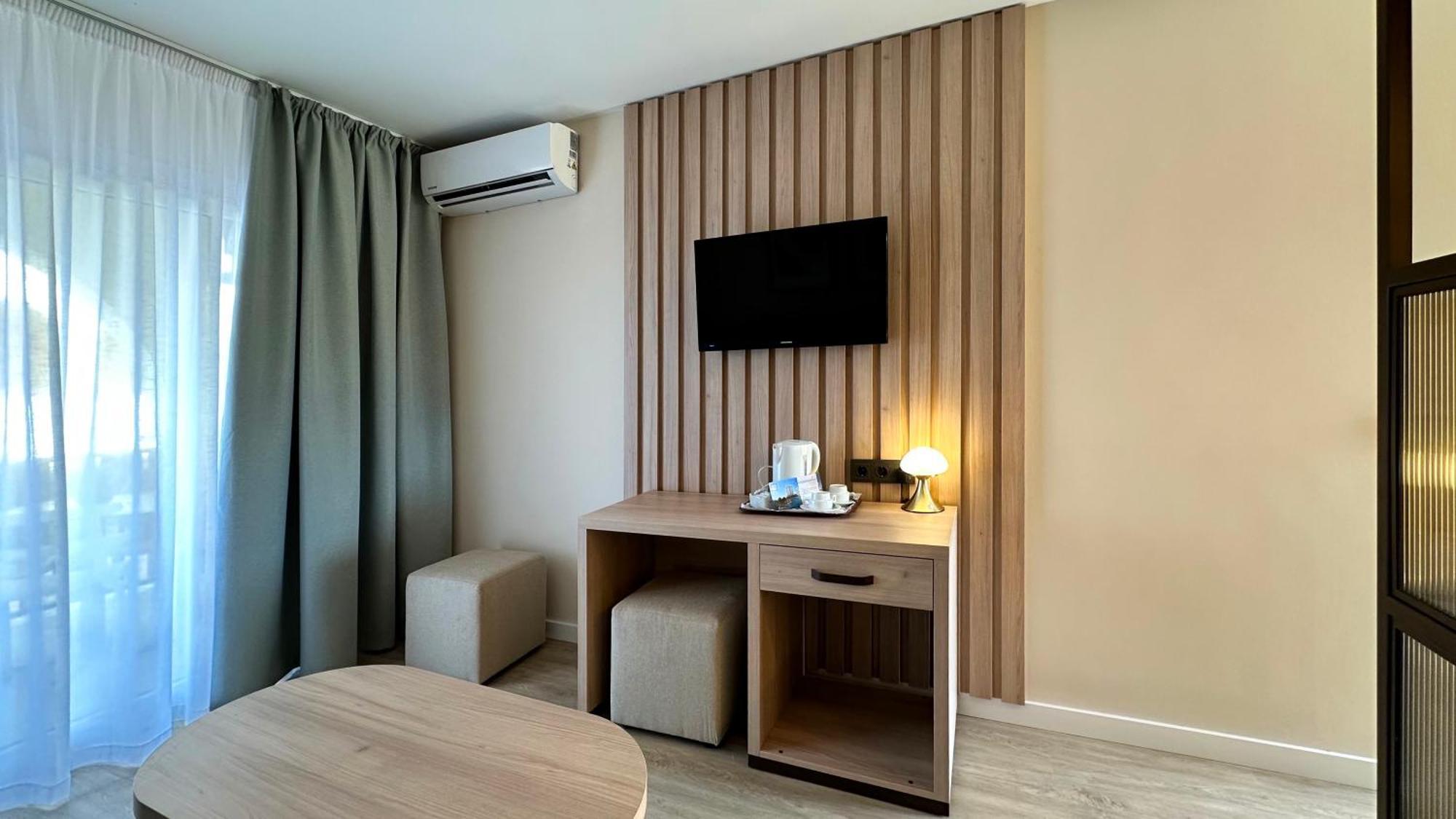 Hotel Puente Real