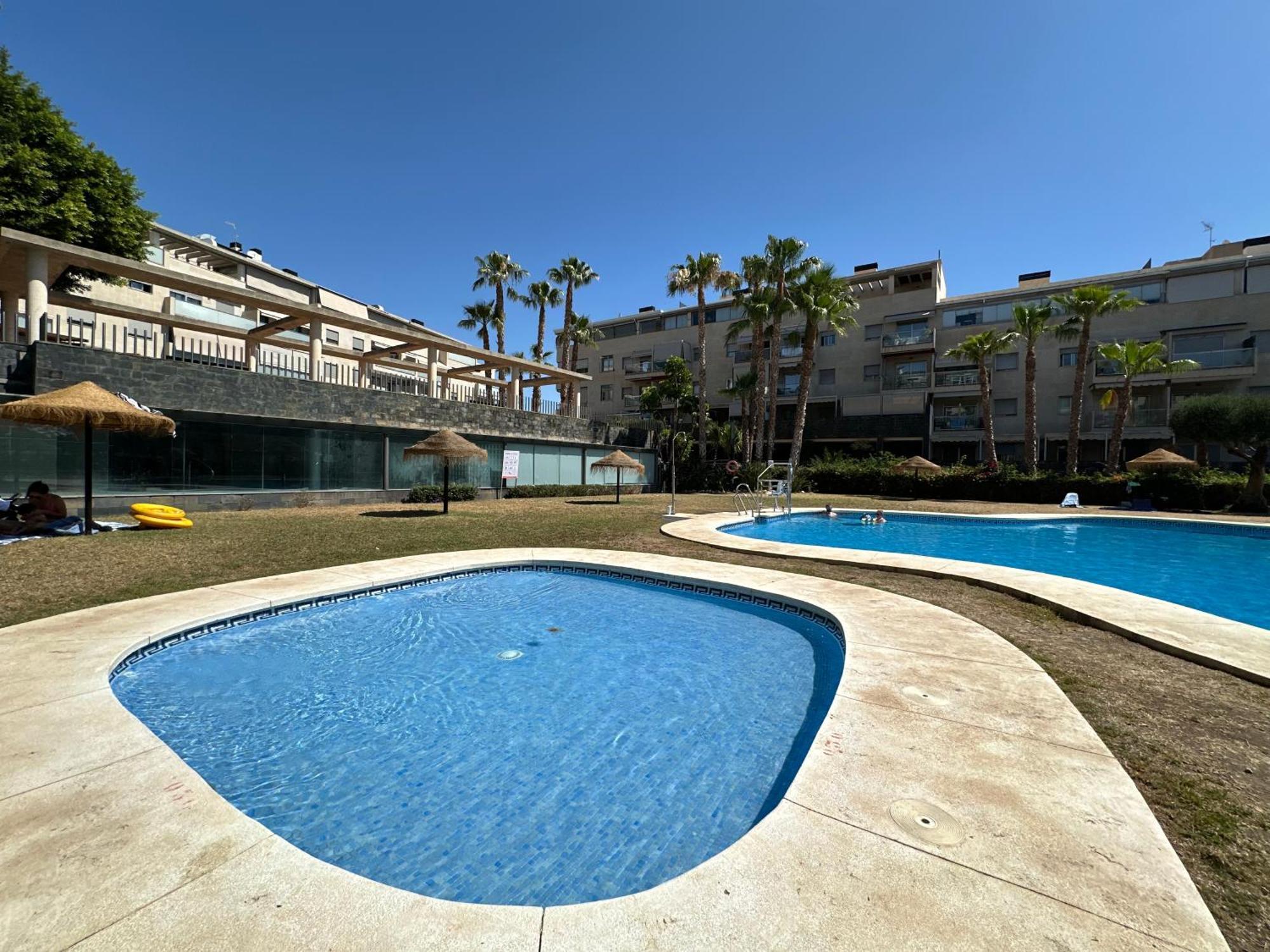 Apartment Tor- 2 Hab - Piscina - Terraza - Wifi