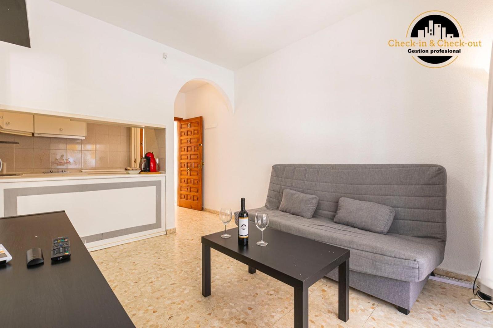Apartment El Bajondillo A 30 Metros De La Playa Torremolinos
