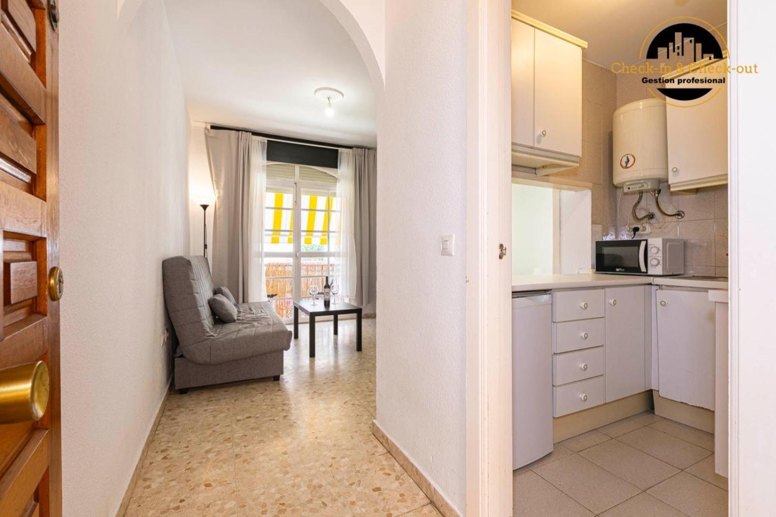Apartment El Bajondillo A 30 Metros De La Playa Torremolinos