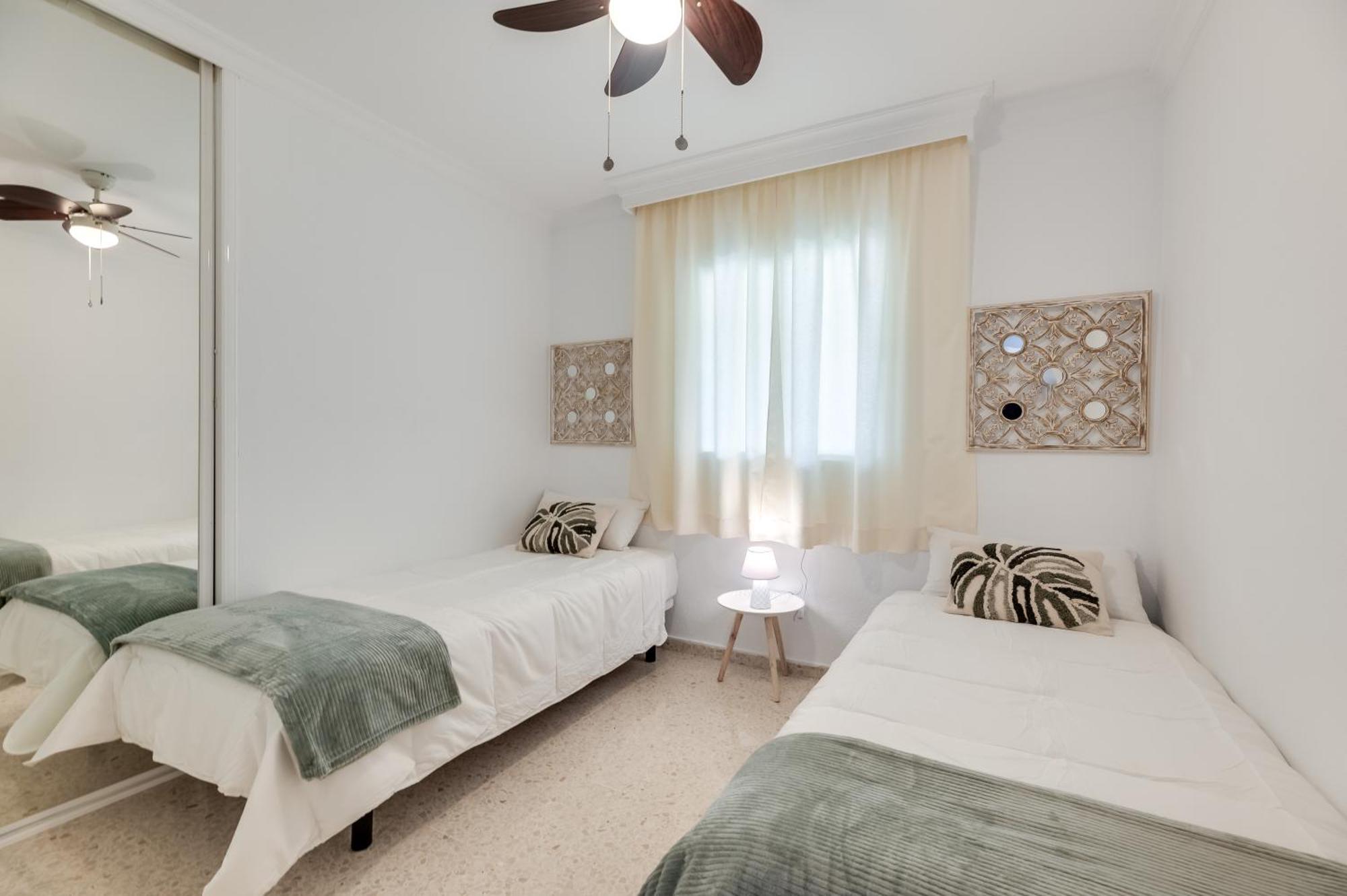 Alamos - Paraiso Playa - Free Parking Apartment Torremolinos