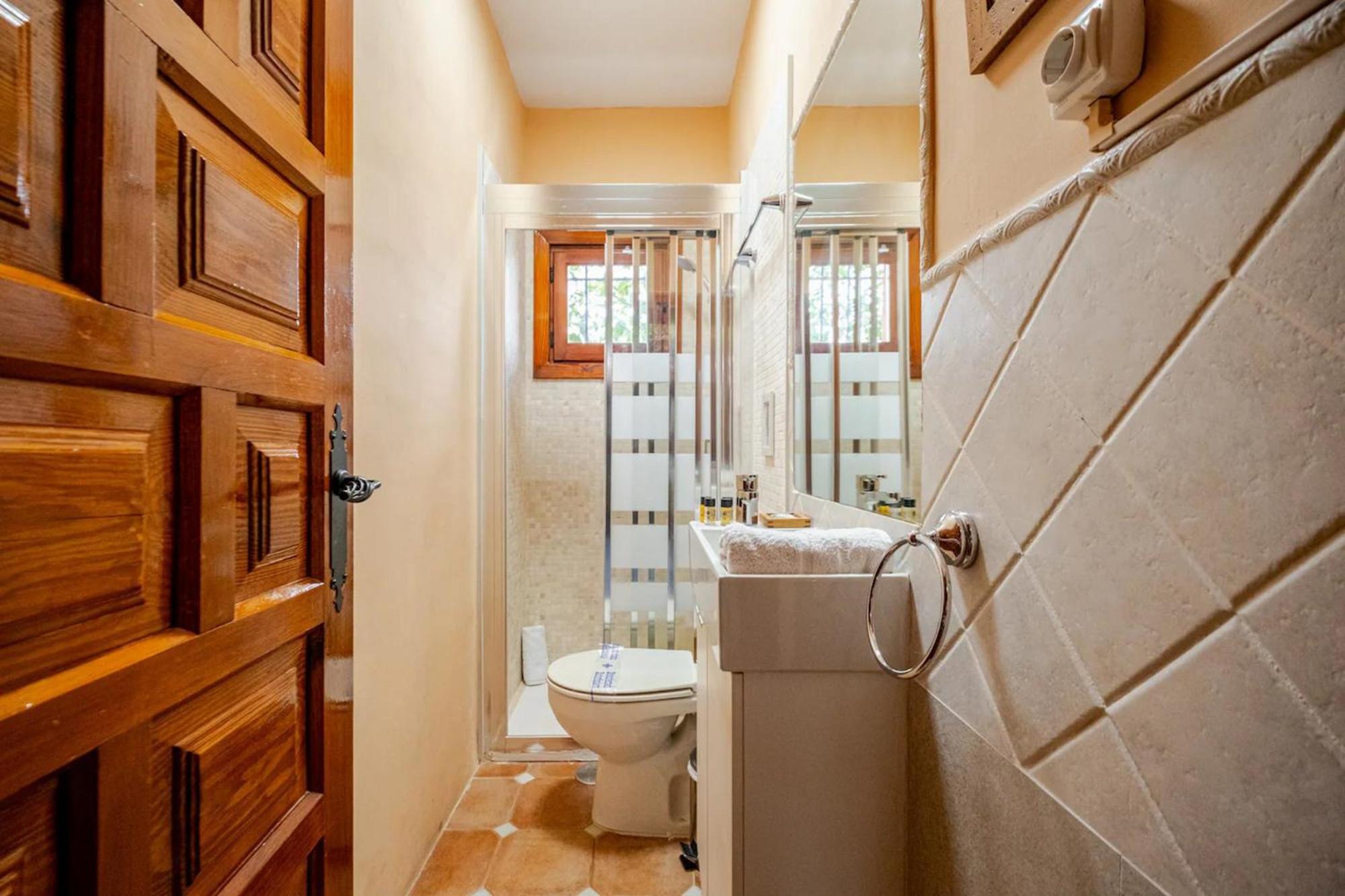 Tess Casantigua, Casa Con Sabor A Guatemala *