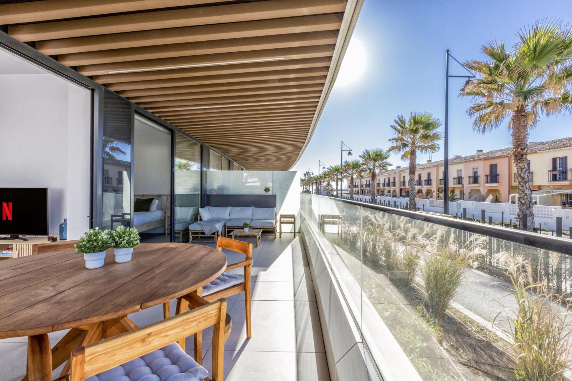 Vivi Homes - Toro Pool, Sauna, Gym & Appartement *