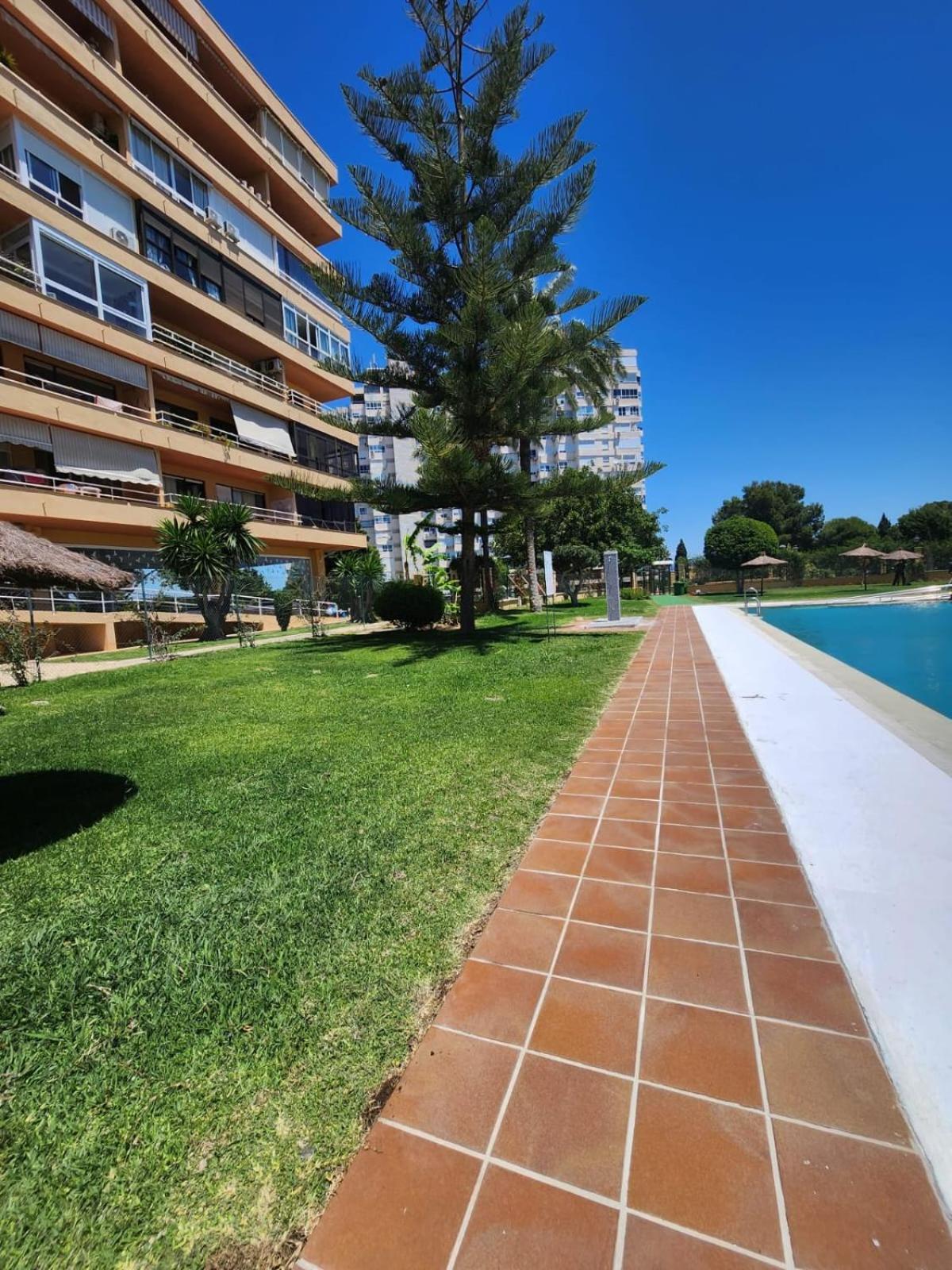 Estudio Melmar En Playamar Torremolinos