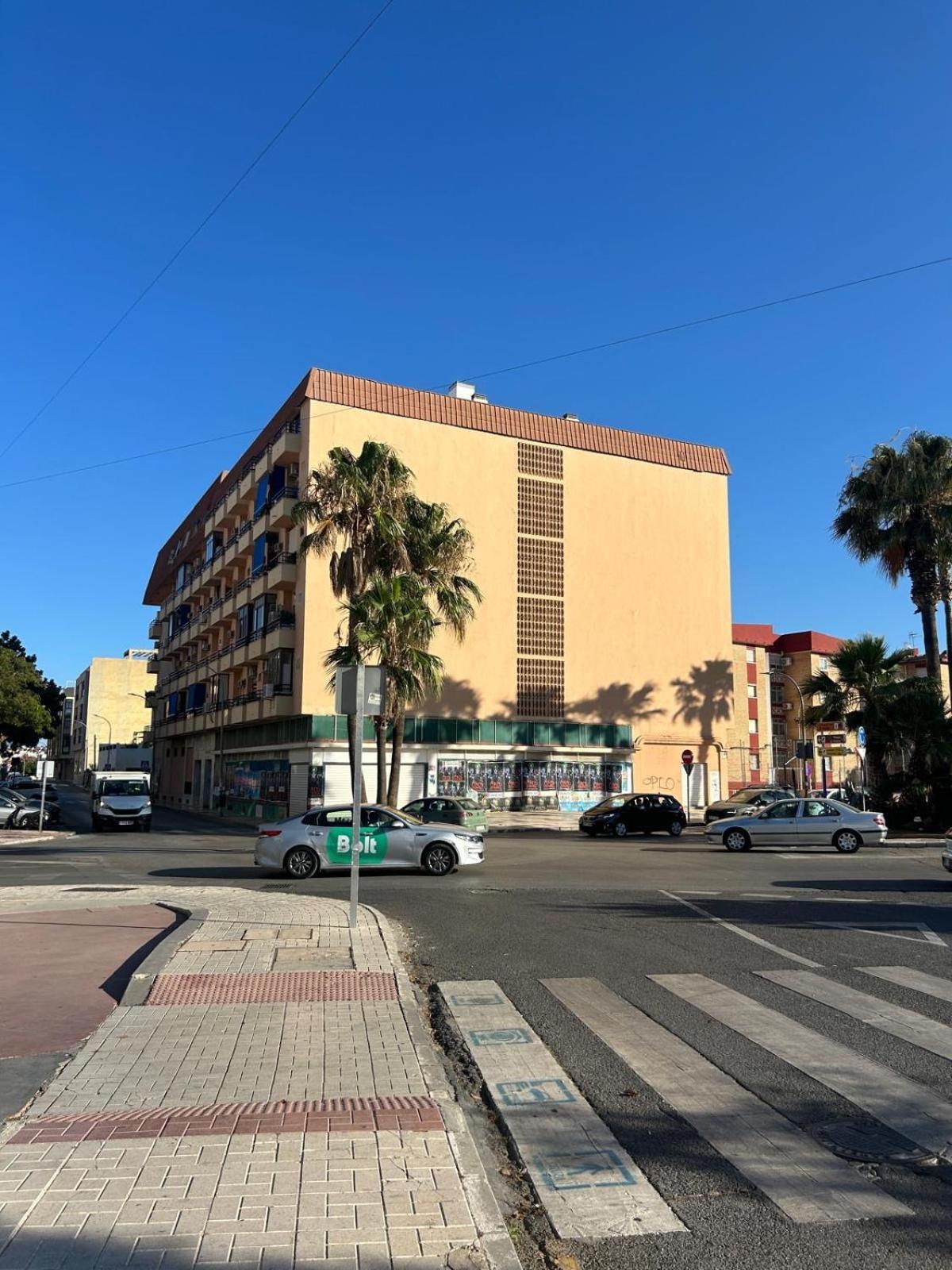 Centro Estudio Con Balcon Torremolinos