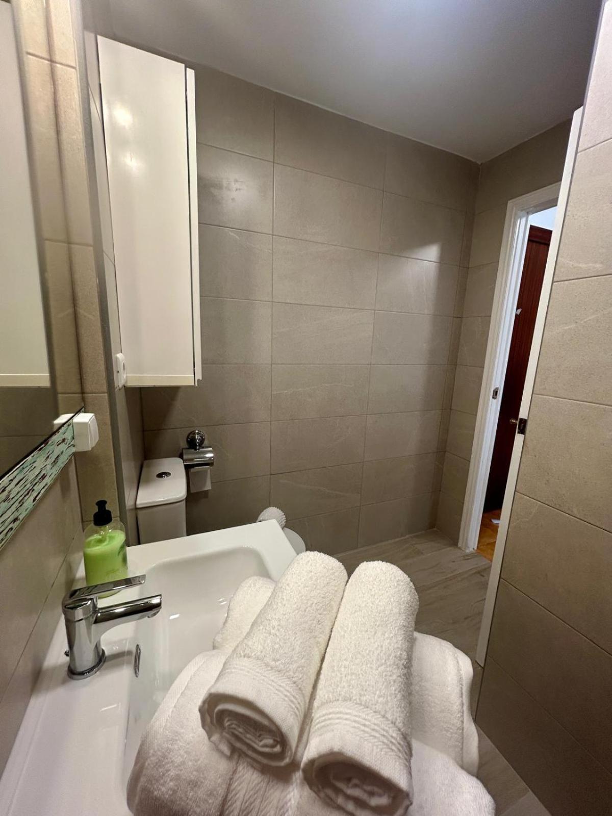 Centro Estudio Con Balcon