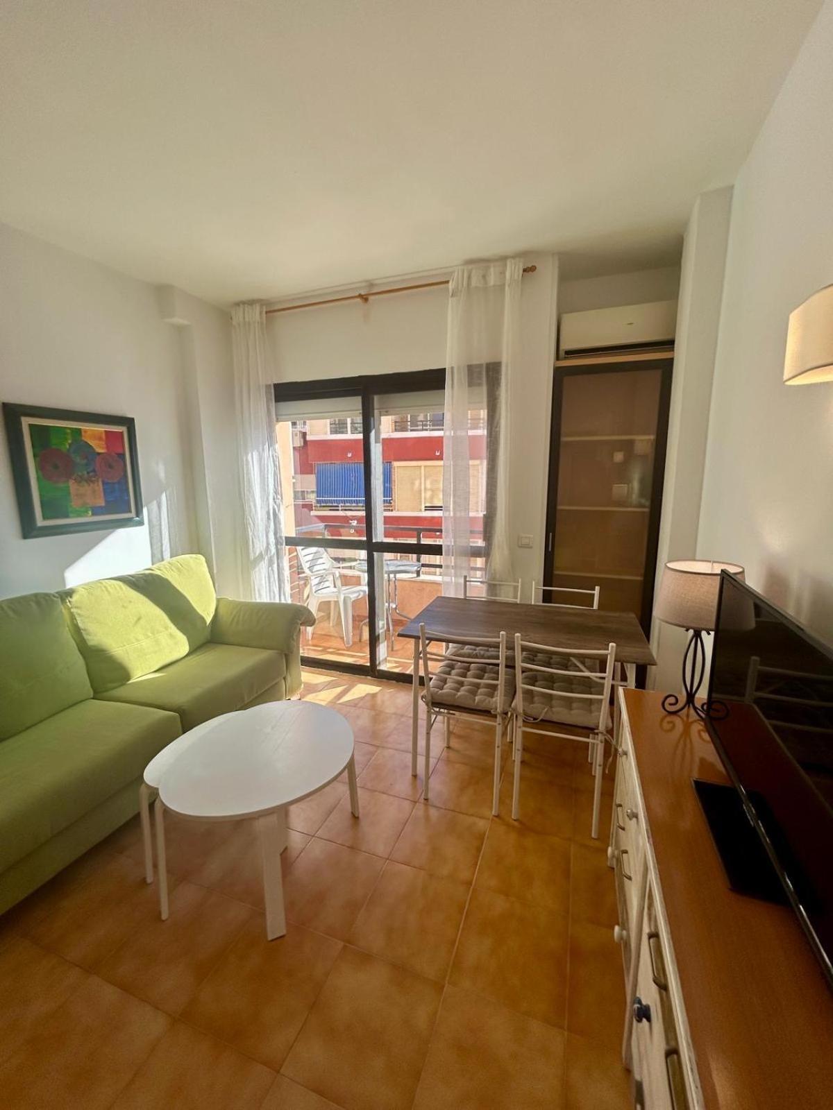 Apartamento Centro Estudio Con Balcon