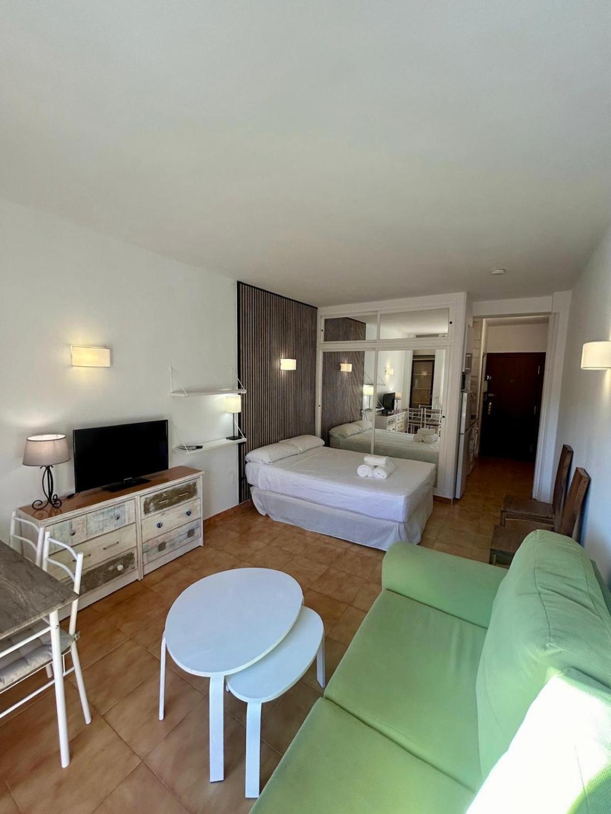 Apartamento Centro Estudio Con Balcon *