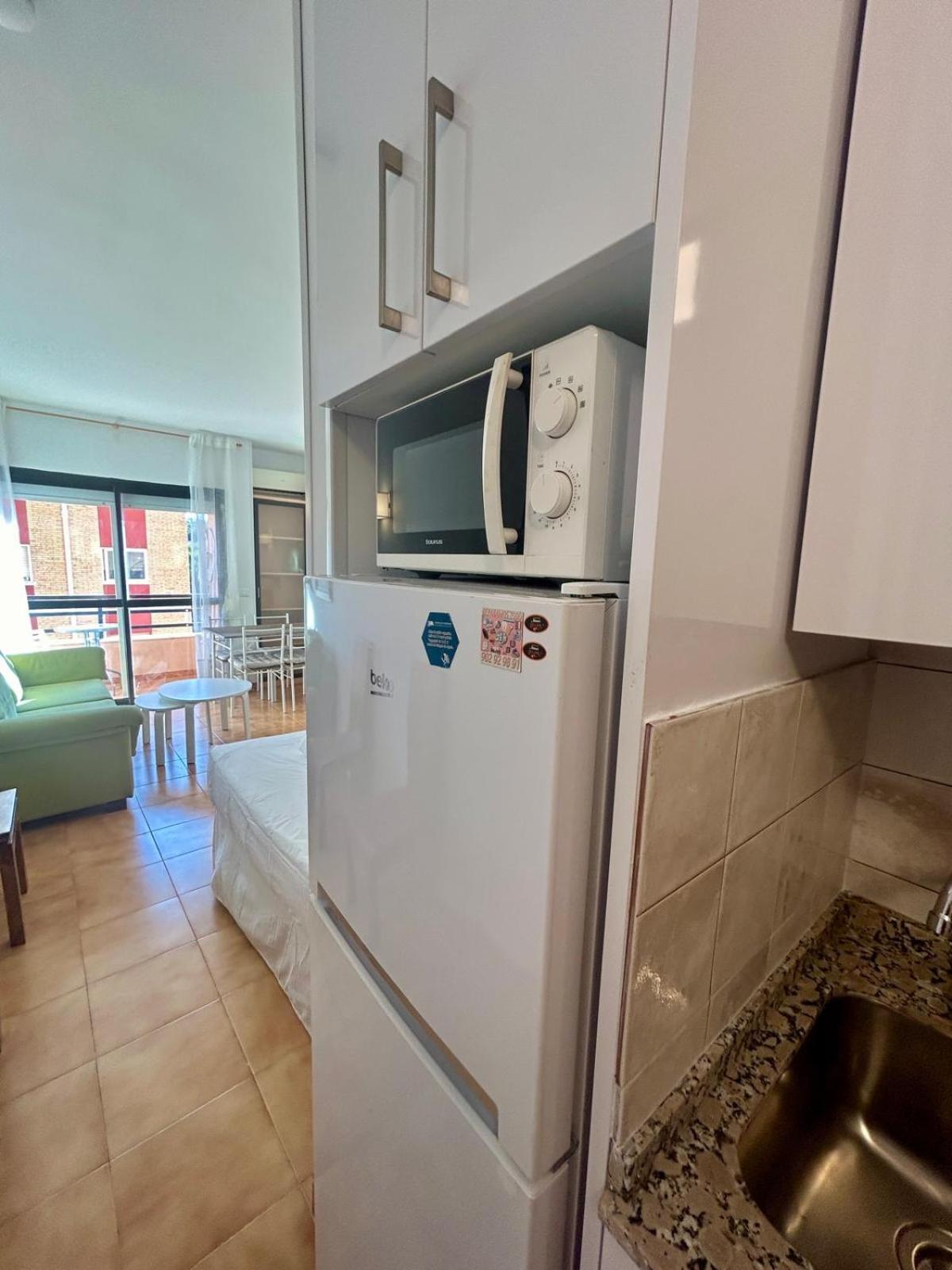 Apartamento Centro Estudio Con Balcon Torremolinos