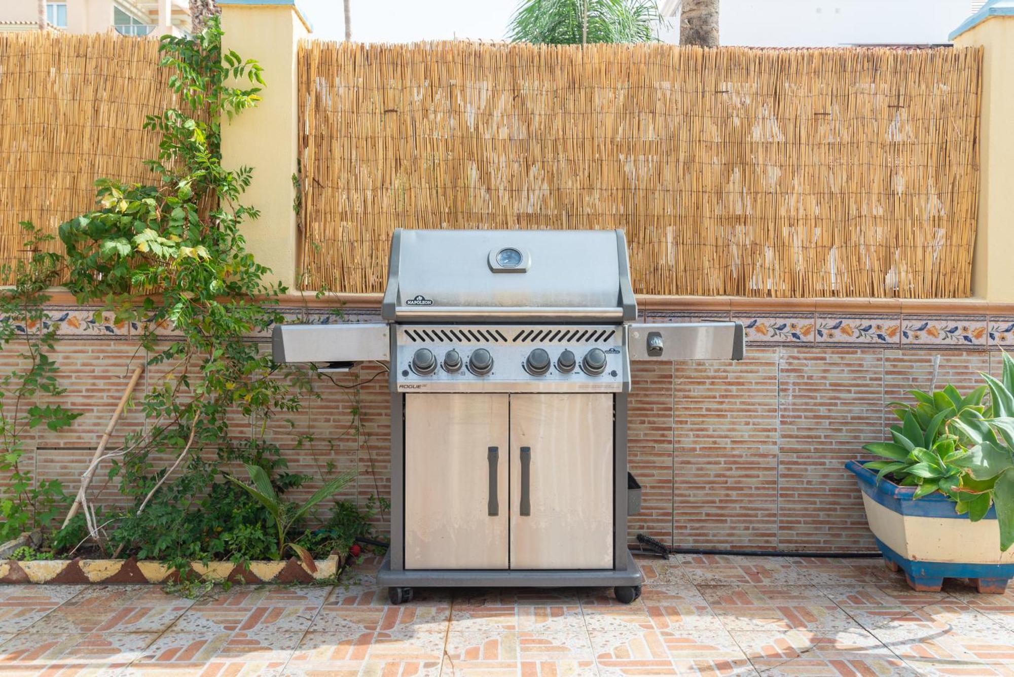 Villa Valentina - Renovated On Alamos *